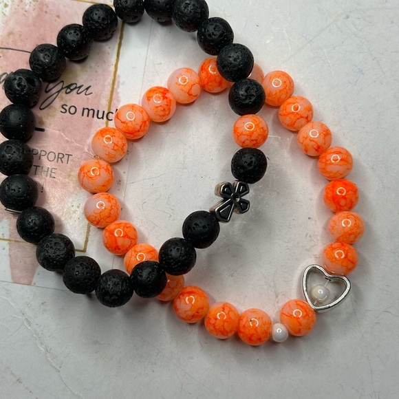 Elegant Black and Orange Beaded Bracelet Set - Picture 2 of 3